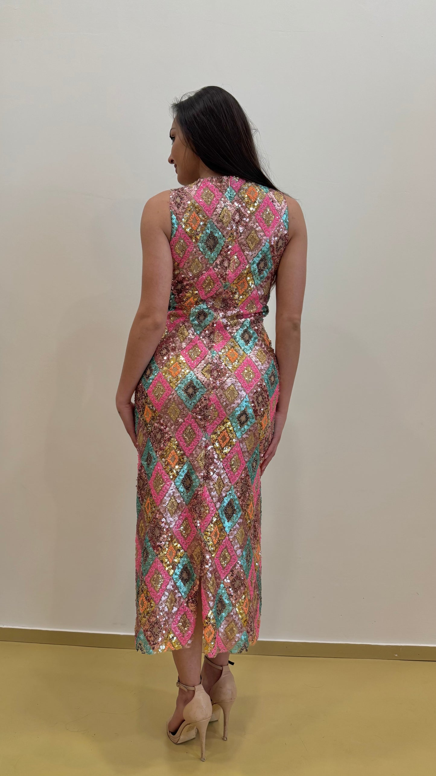 Abito in paillettes multicolor a rombi