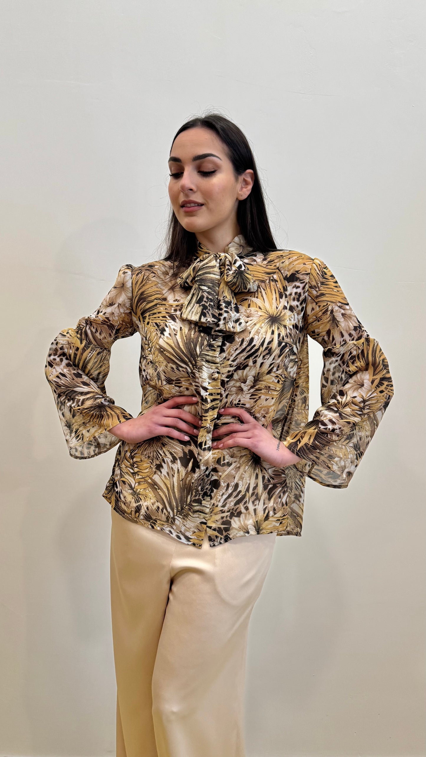 Camicia in crepe animalier floreale