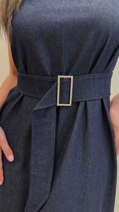 Abito in denim con dettagli gioiello e frange