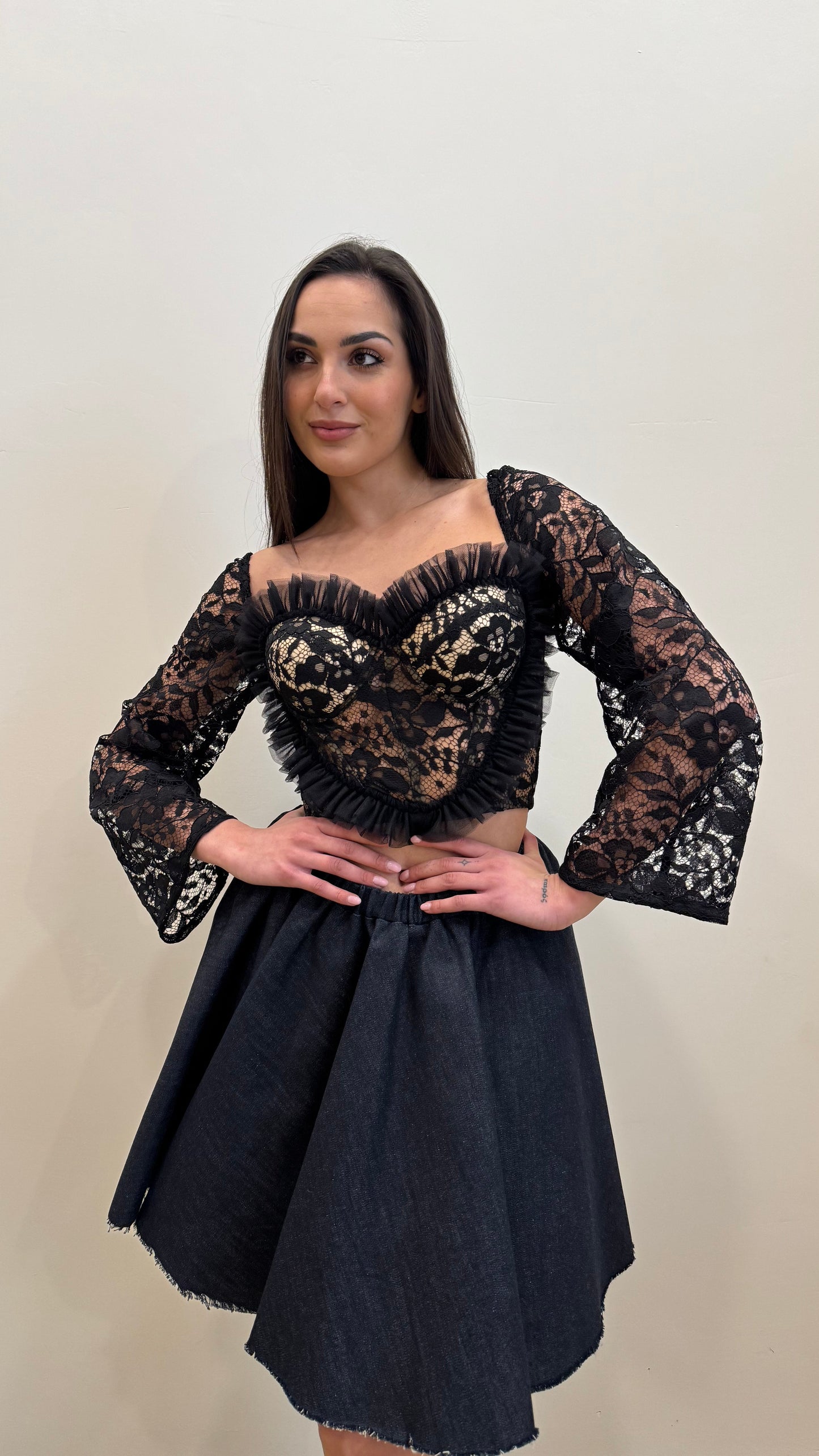 Corsetto cuore in pizzo macramè