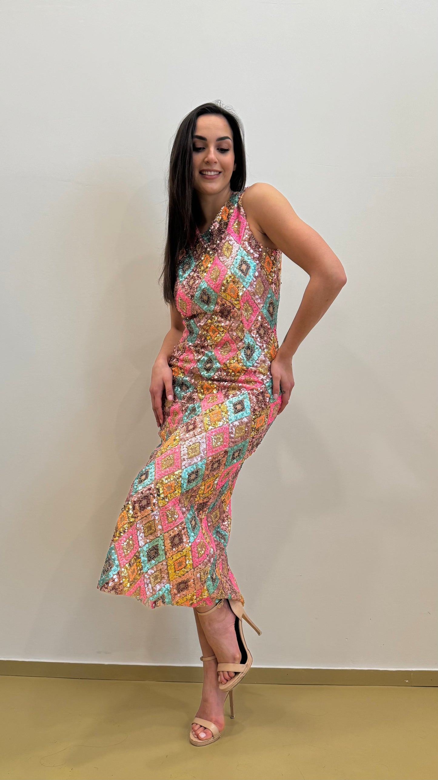 Abito in paillettes multicolor a rombi