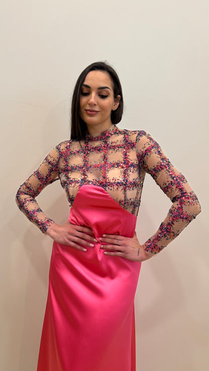 Abito in raso e tulle paillettes
