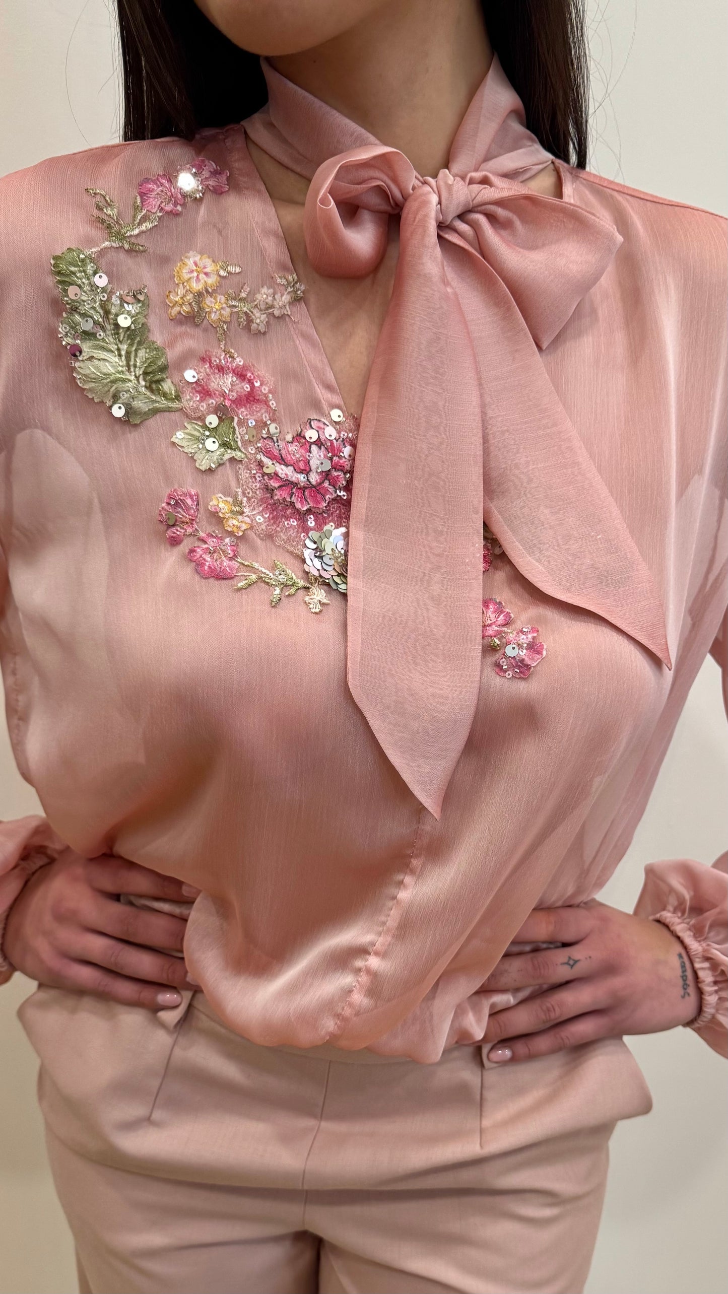Camicia in chiffon rosa cipria